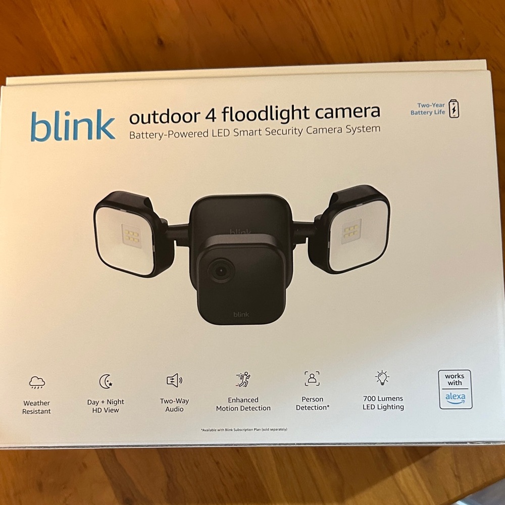 Blink Outdoor 4 Floodlight Camera - Black